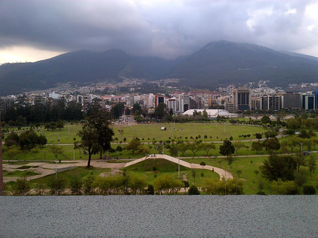Misuitehotel La Carolina Quito Quarto foto